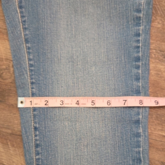 Levi's Perfectly Slimming Straight Leg 512 Jeans Size 4 Medium New With Tags - Picture 12 of 14